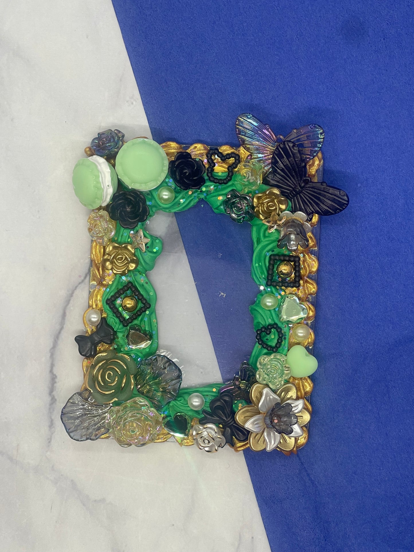 Green,gold and Black theme- decoden cards holder
